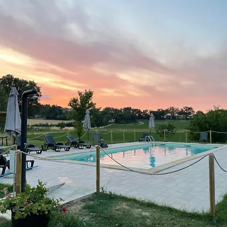 아파트 Casale Aurora *