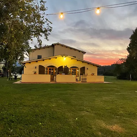 Casale Aurora 아파트 *